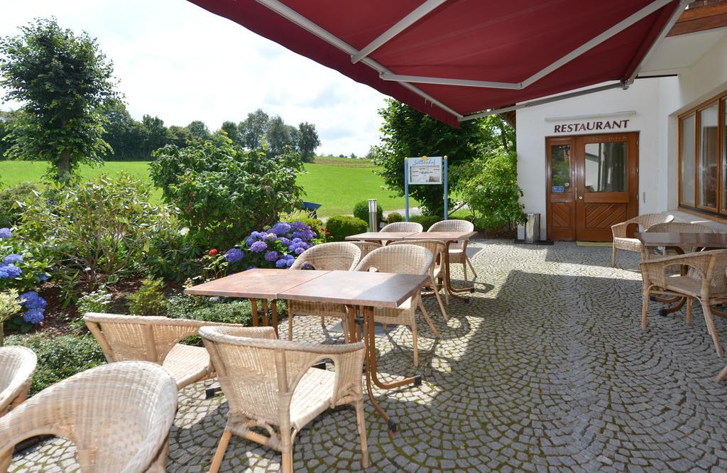 Rhoen-Hotel Sonnenhof - Restaurant & Cafe 포펜하우젠 외부 사진