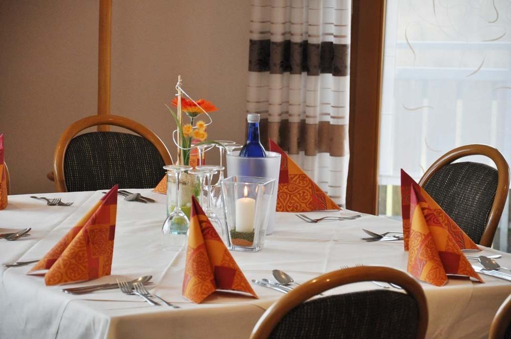 Rhoen-Hotel Sonnenhof - Restaurant & Cafe 포펜하우젠 외부 사진