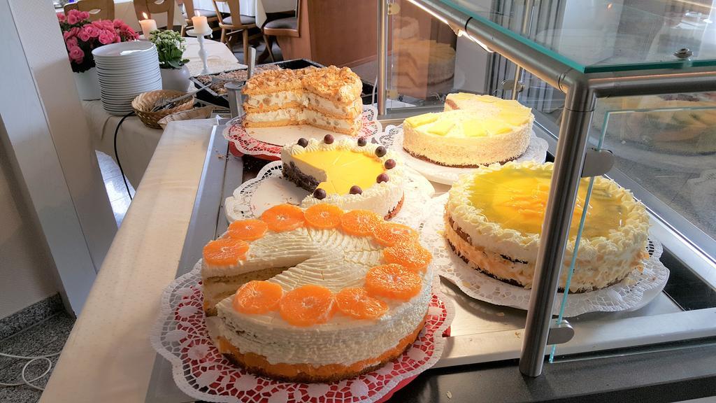 Rhoen-Hotel Sonnenhof - Restaurant & Cafe 포펜하우젠 외부 사진