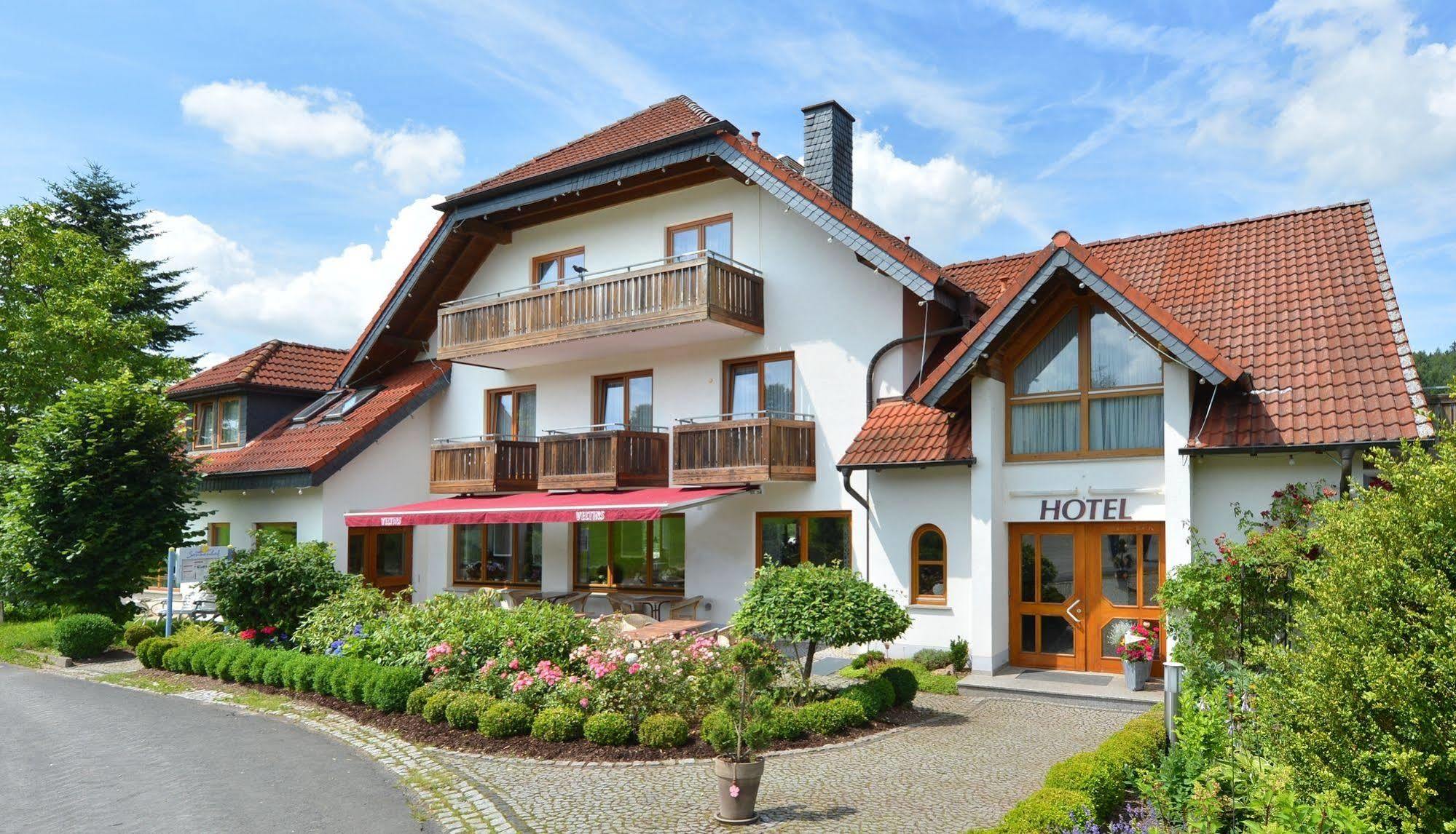 Rhoen-Hotel Sonnenhof - Restaurant & Cafe 포펜하우젠 외부 사진