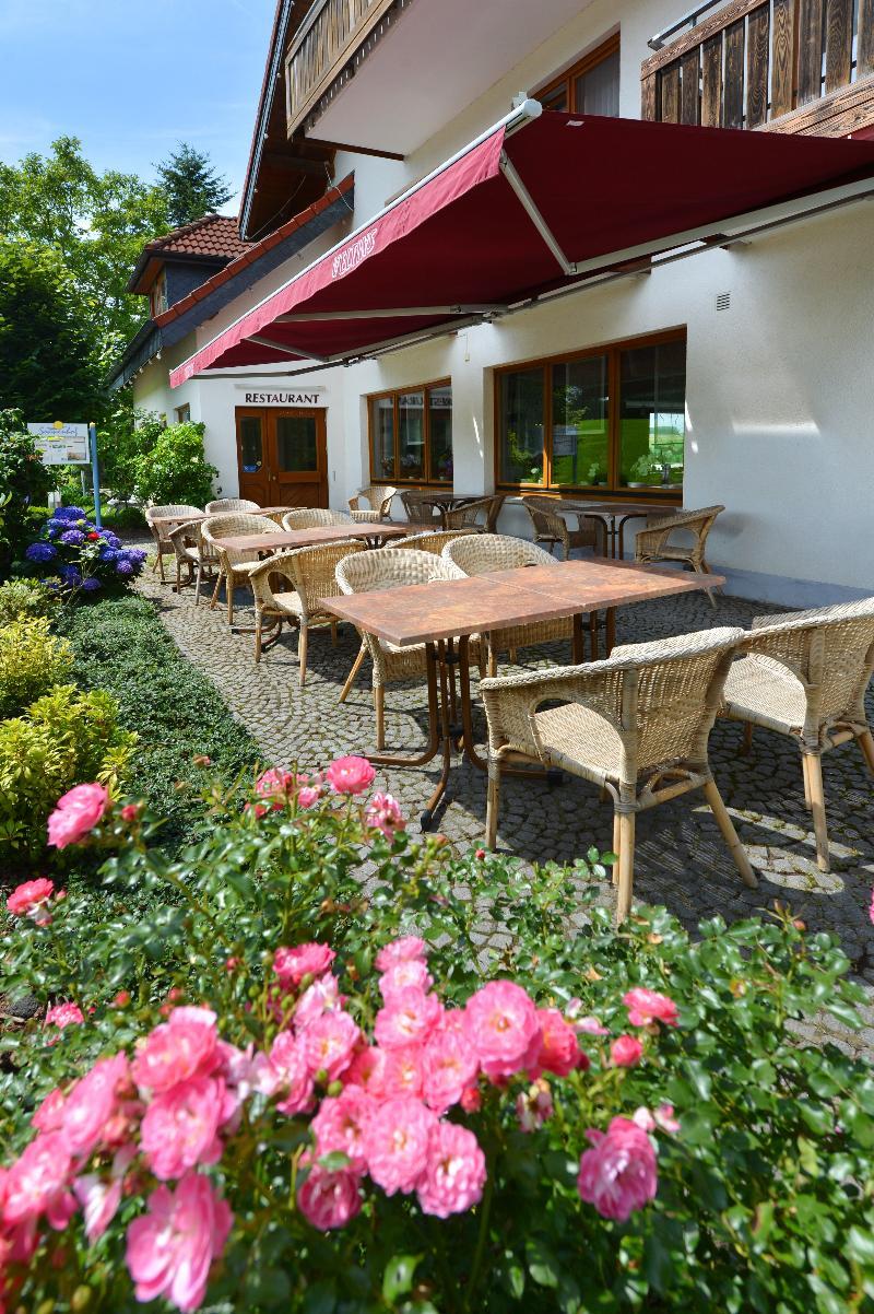 Rhoen-Hotel Sonnenhof - Restaurant & Cafe 포펜하우젠 외부 사진